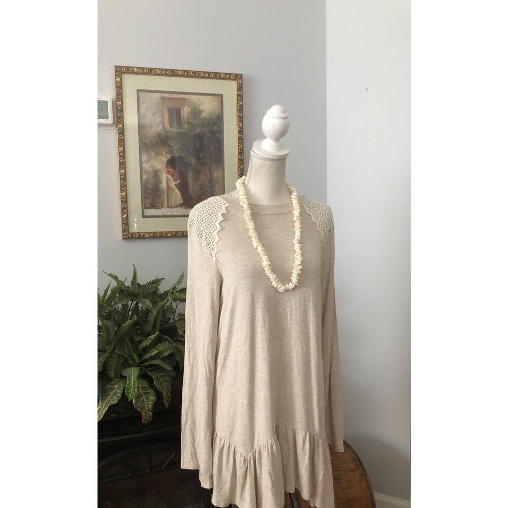 Xhileration Women’s Blouse Size L Long Sleeve Round Neck Oatmeal Heather Cutout